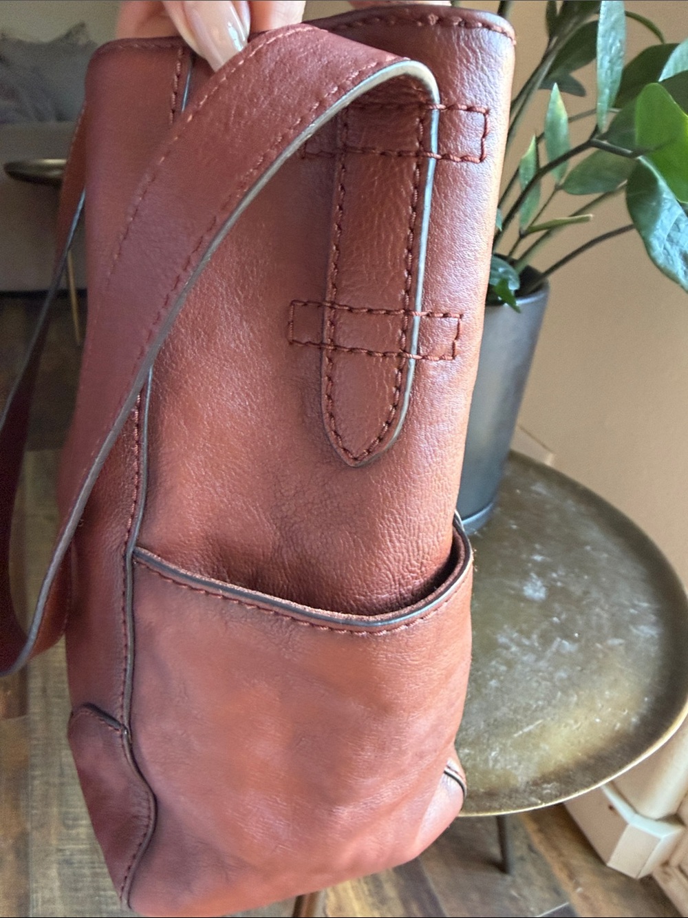 Frye Cognac Brown Leather Side Pocket Hobo Slouchy Boho Western Classic - Picture 6 of 9